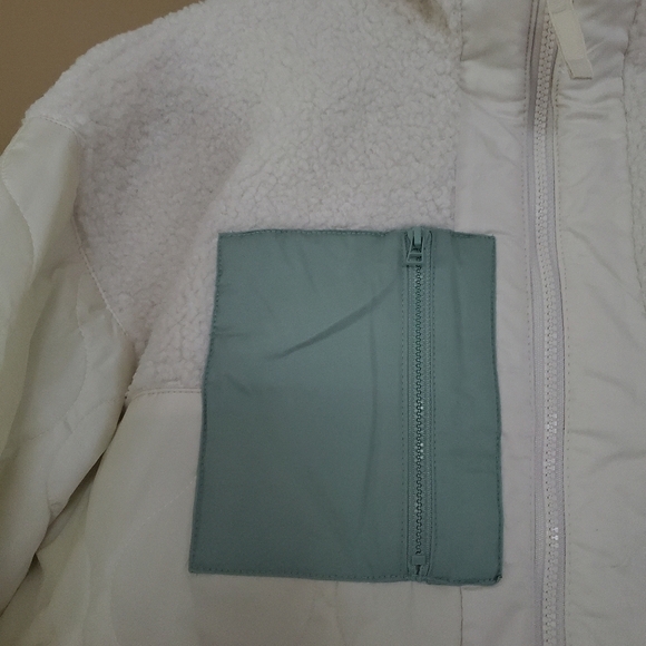 Women's Sherpa Jacket - Universal Thread Cream Size M - Picture 3 of 10